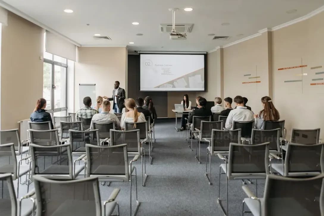 Digitale Kompetenzen und Office-Anwendungen